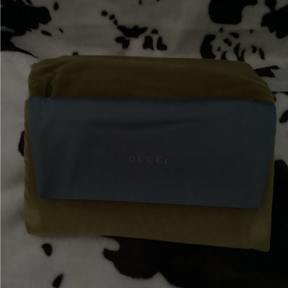 💋😎Gucci Sunglasses💕😎 - Picture 9 of 10
